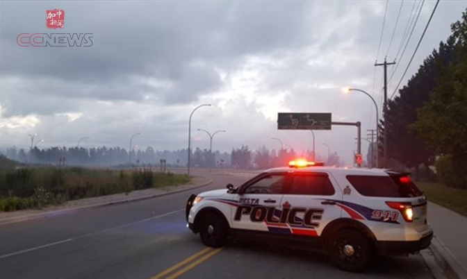 温哥华自然保护区野火顽固 高速公路关闭