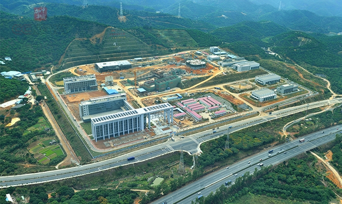中国在建的最大科学装置:“超级显微镜”