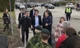 加拿大总理特鲁多探访洪水灾区