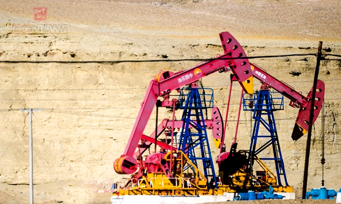 新疆发现10亿吨级砾岩油田 世界最大