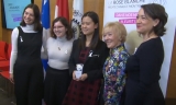 UBC华人女孩获5万元“白玫瑰勋章奖学金”