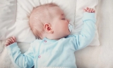 1300多名婴儿因不安全睡眠因素而夭折