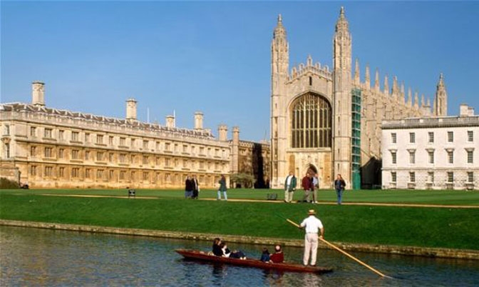 英国牛津剑桥学费或将涨至一万六千镑