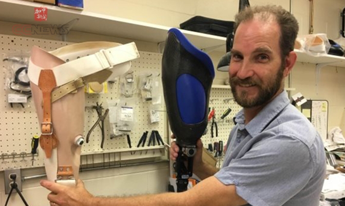 爱德华王子岛医院展示假肢技师研制出的最新假腿