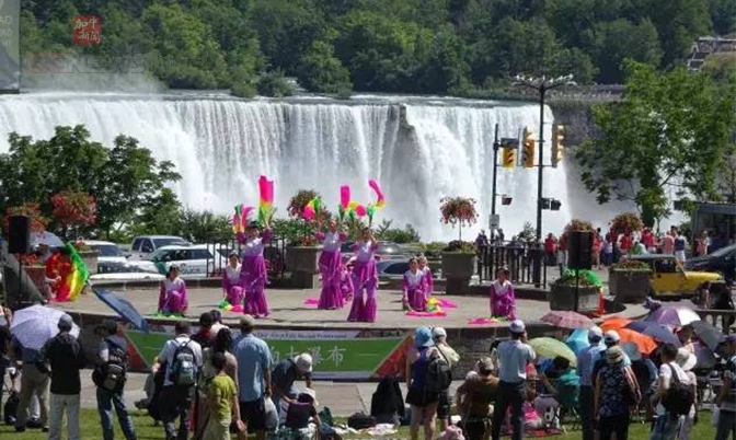 大瀑布中国民族歌舞节暨加拿大150周年庆典