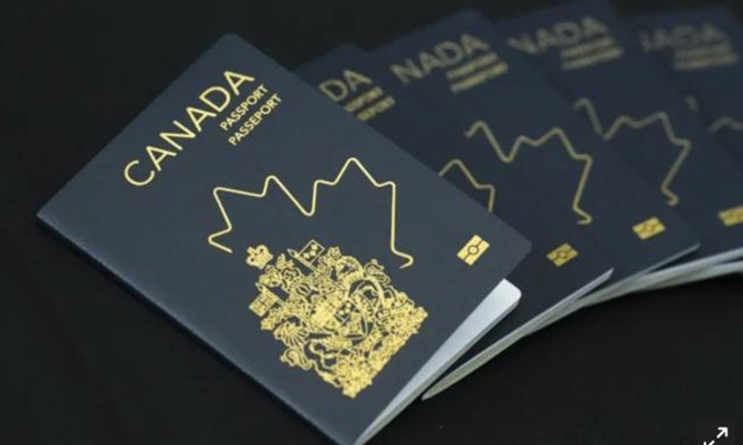 加拿大政府推出新版护照：更安全，更现代